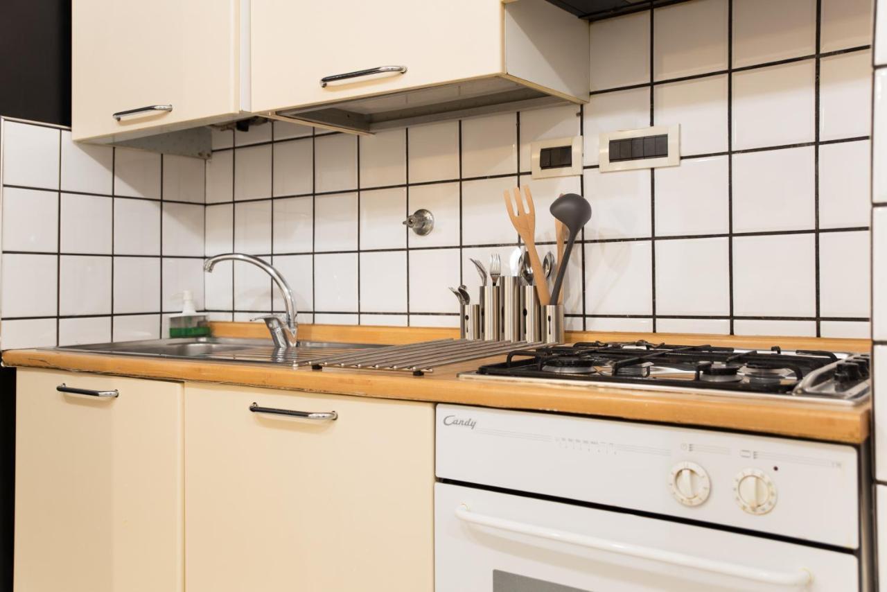 Apartamento 8- Tourist House Bologna - Light House - Self Check-In Exterior foto