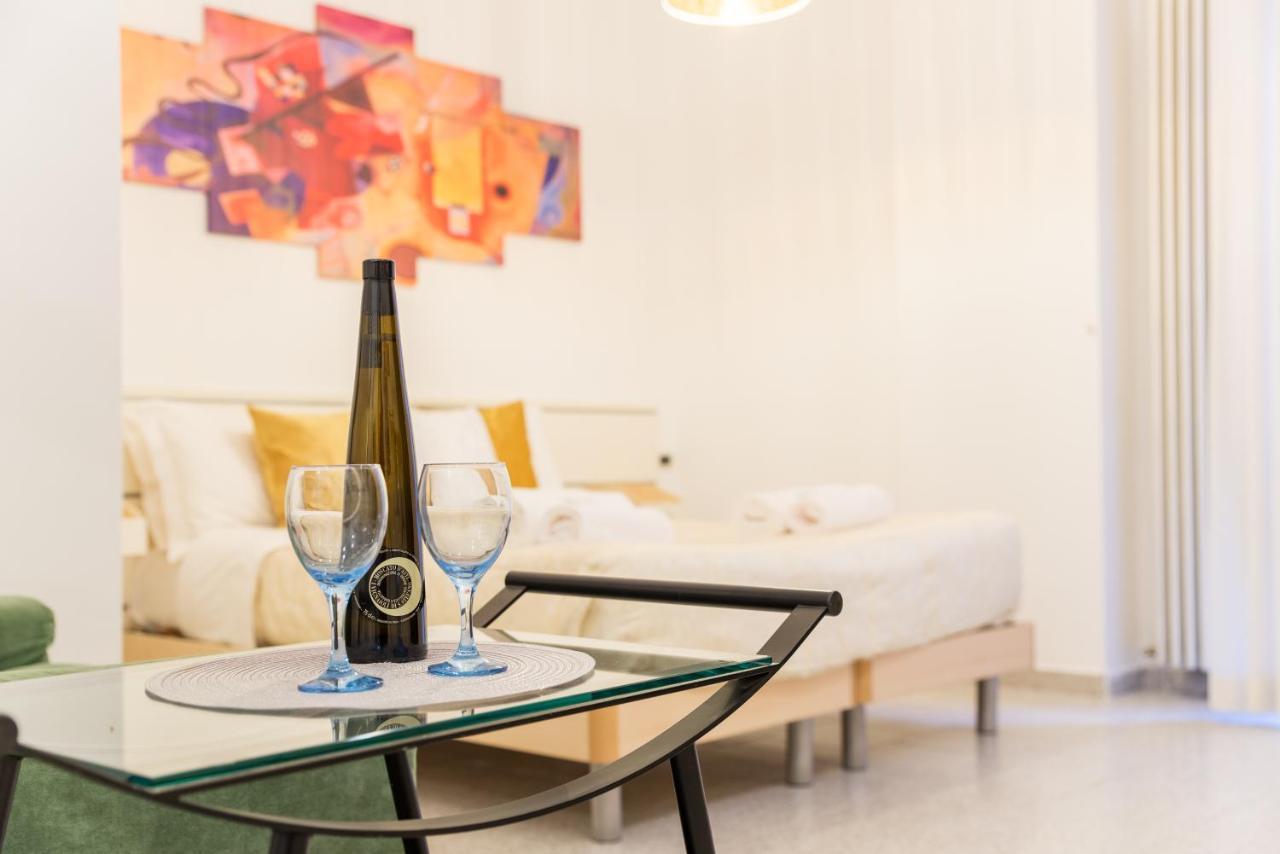 Apartamento 8- Tourist House Bologna - Light House - Self Check-In Exterior foto